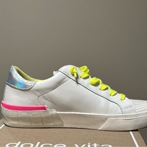 Dolce Vita Zina Sneaker